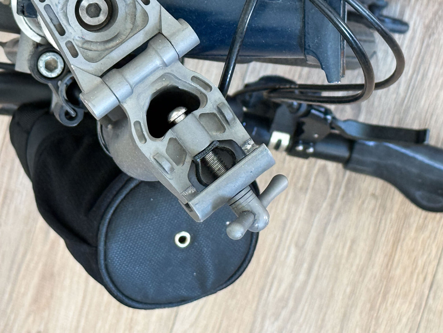 Brompton Hinge Clamp Aligners image 2