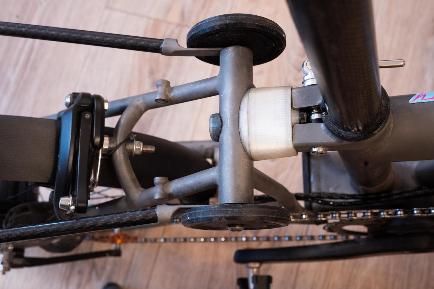 3D Printed Titanium and Carbon Fibre Rack