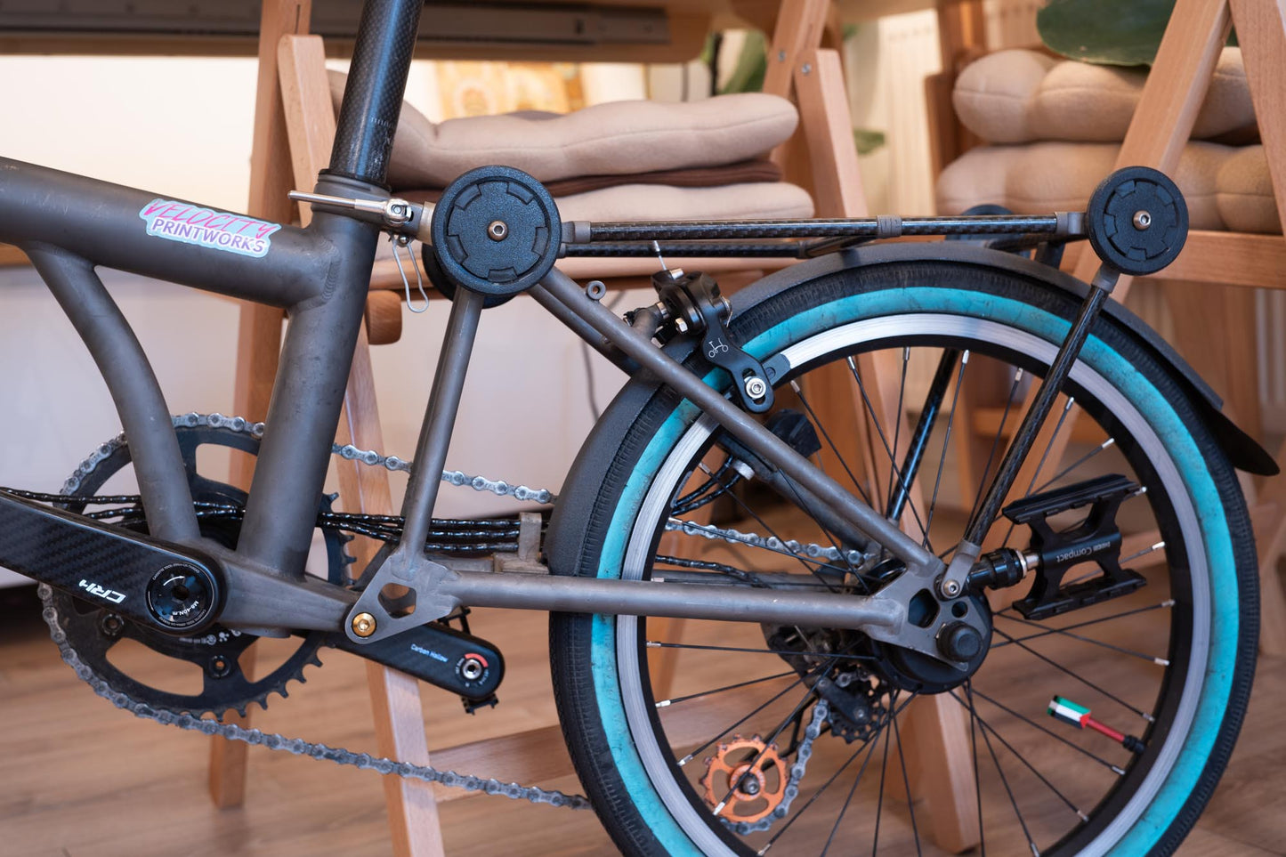 3D Printed Titanium and Carbon Fibre Rack